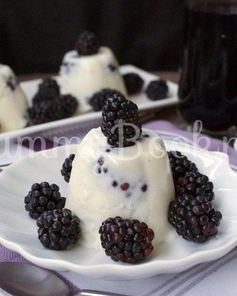 Бланманже с ежевикой