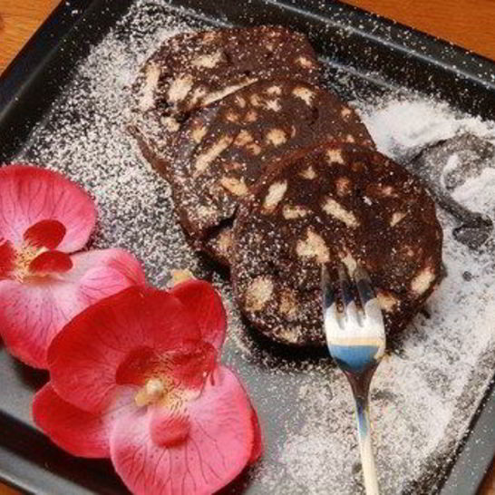 Рецепт десертной колбасы из печенья и какао