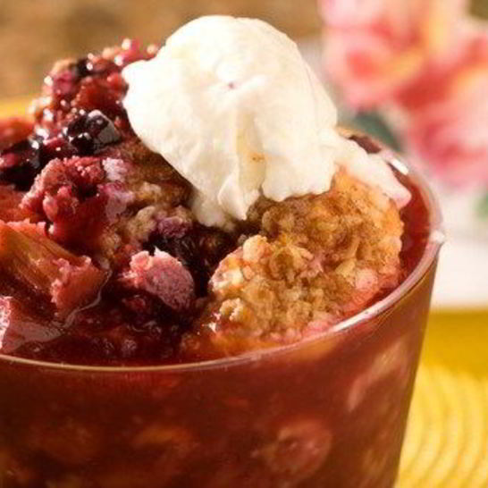 Рецепт грушевого крамбла с клюквой