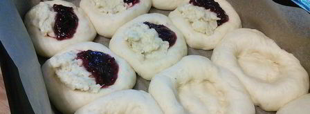 клубничные бухтельн с ванильным пудингом и штрейзелем. Шаг 11