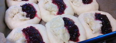 клубничные бухтельн с ванильным пудингом и штрейзелем. Шаг 12