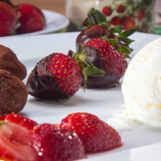 Рецепт клубники и шоколад с мороженым