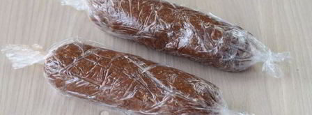 колбаса шоколадная из печенья со сгущенкой. Шаг 13