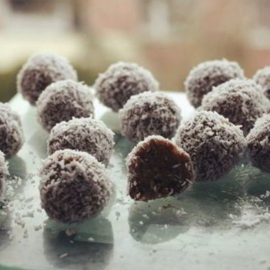 Рецепт банановых конфет с орехами и сухофруктами