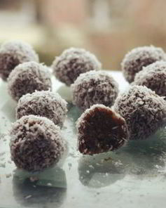 Банановые конфеты с орехами и сухофруктами