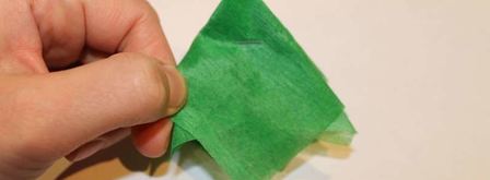 елка из шампанского и конфет. Шаг 22