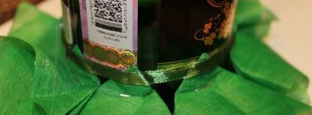 елка из шампанского и конфет. Шаг 28