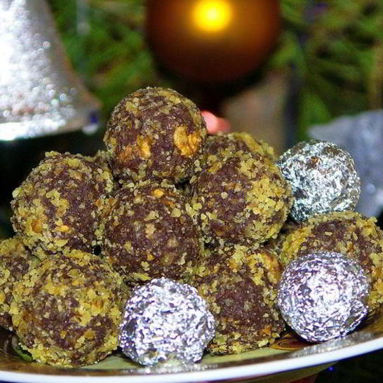 Рецепт конфет шоколадных с грецкими орехами и миндальным ликером