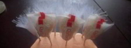 лебеди из конфет. Шаг 12