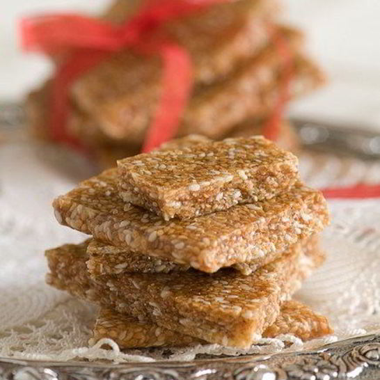 Рецепт медово-ореховых конфеты с кунжутом