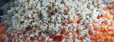 сыроедческие конфеты из моркови, сухофруктов и орехов. Шаг 2