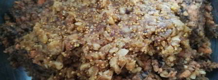 сыроедческие конфеты из моркови, сухофруктов и орехов. Шаг 4