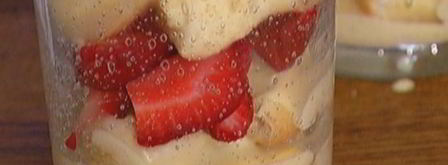 бисквит с клубникой и сливочным кремом. Шаг 15