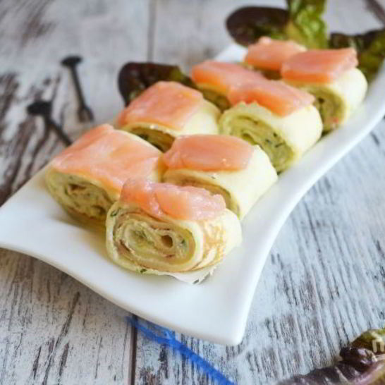 Рецепт блинных рулетиков с крабовым кремом