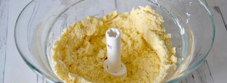 корзиночки с белковым кремом песочные. Шаг 3