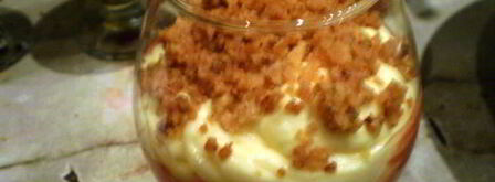 малиновый десерт с кремом патисьер и штрейзелем. Шаг 9