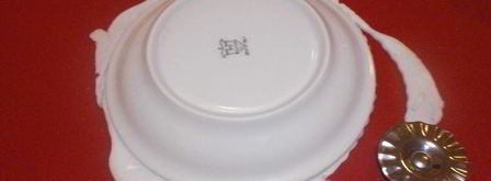 мешочки из моцареллы с кремом из сыра бри, трюфельным медом и лепестками трюфеля. Шаг 2