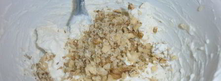 мешочки из моцареллы с кремом из сыра бри, трюфельным медом и лепестками трюфеля. Шаг 3