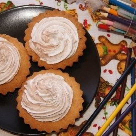Рецепт песочных корзиночек с белковым кремом