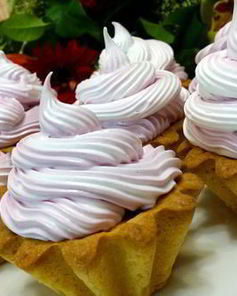 Песочные корзиночки с творогом и белковым кремом