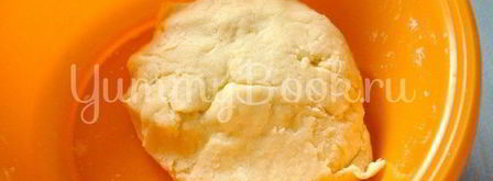 песочные корзиночки с творожным кремом. Шаг 2