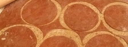 сицилийские канноли с рикоттой и сливочно-клубничным кремом. Шаг 3