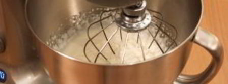 слоеные корзинки с кремом из маскарпоне, манго и фруктами. Шаг 4