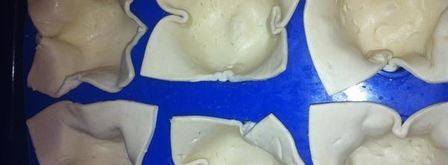 слоеные корзиночки с кремом и малиной. Шаг 2