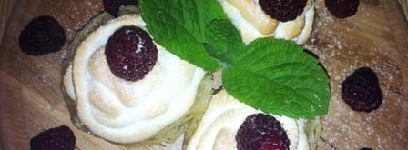 слоеные корзиночки с кремом и малиной. Шаг 7