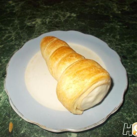 Рецепт слоеных трубочек с заварным кремом