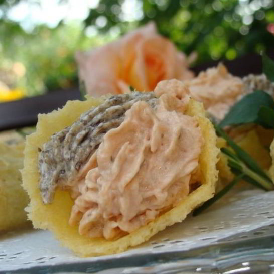 Рецепт сырных трубочек с кремом