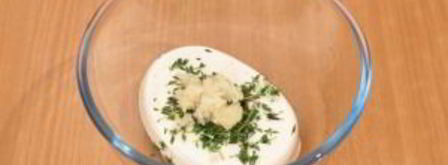 цыпленок, запеченный под кремом из филадельфии, чеснока, перца и тимьяна. Шаг 3