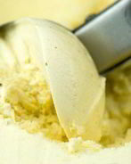 Банановое мороженое с корицей