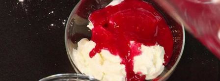 быстрый десерт из мороженого. Шаг 2