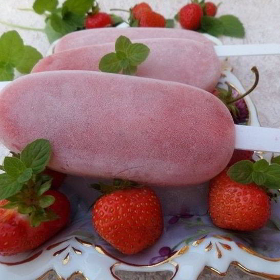 Рецепт дынно-клубничного мороженое