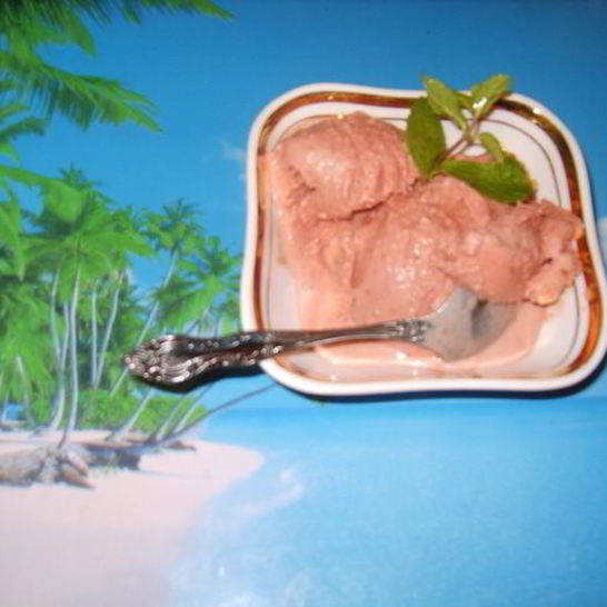 Рецепт карамельно-вишневого мороженое с корицей