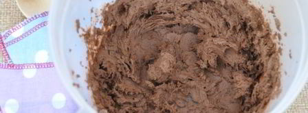 кейк-попсы в рожке для мороженого. Шаг 4