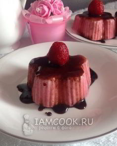 Клубничное мороженое в шоколадной глазури