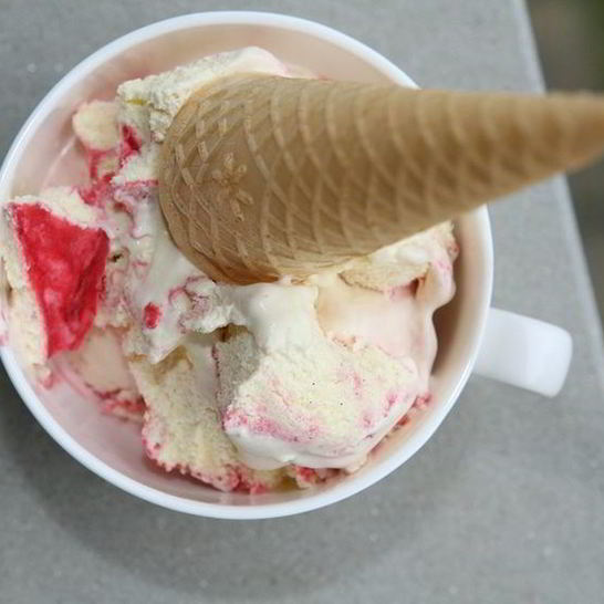 Рецепт малинового мороженого