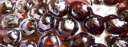 мангово-черничное мороженое с конфетами рафаэлло с шоколадными шариками. Шаг 4