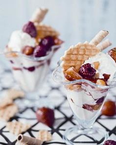 Мороженое с фруктами