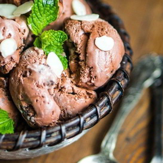 Рецепт шоколадна-миндального мороженого