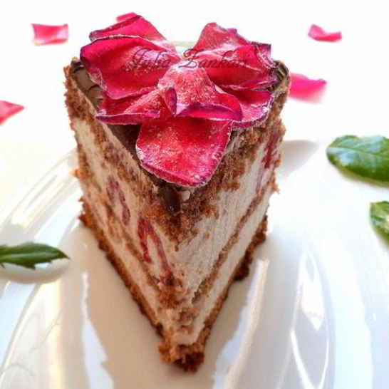 Рецепт торта-мороженого малиново-розовая симфония