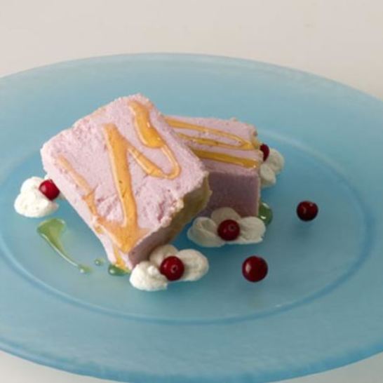 Рецепт творожно-клюквенного мороженого