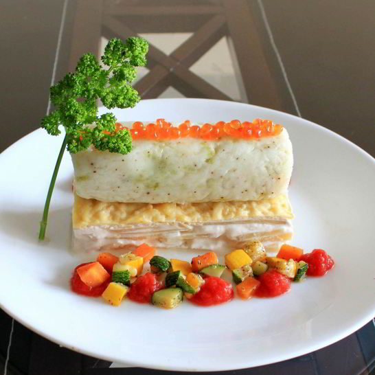 Рецепт рыбного мусса с гратеном дофине, овощами и томатным кули