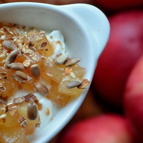 Рецепт творожного мусса с яблочным соусом