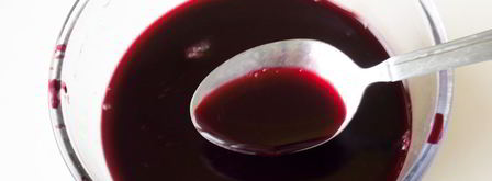 красим пасхальные яйца в розовый цвет соком свеклы. Шаг 3