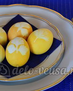 Пасхальные яйца с листочками