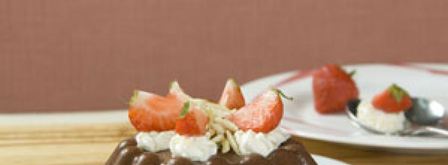 шоколадный пудинг с клубникой. Шаг 4