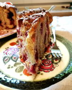 Сладкая вертушка с пудингом и малиной